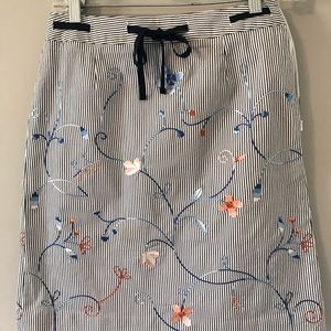 Talbots seersucker embroidered skirt